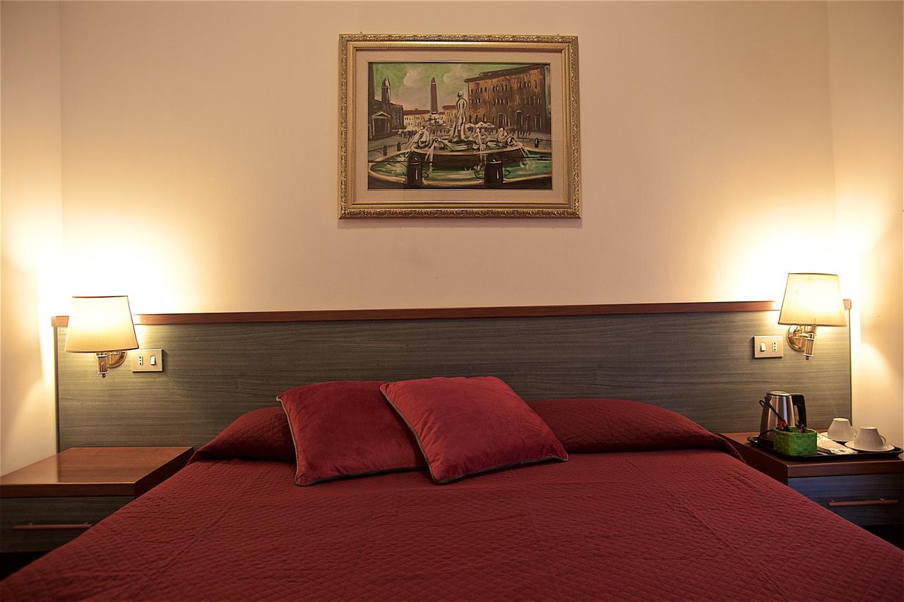 Carmel Roma
