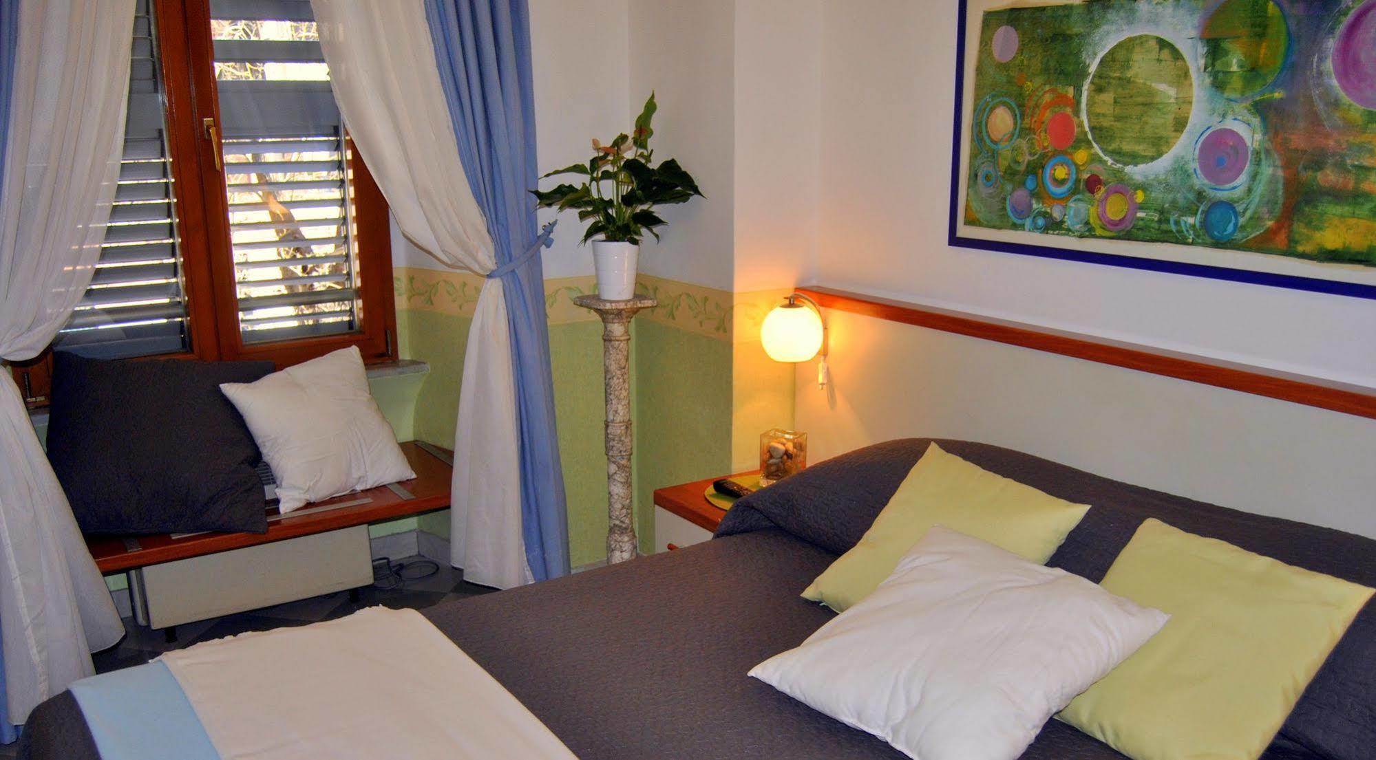 Carmel Hotel